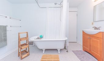 1123 W Huron St, Ann Arbor, MI 48103