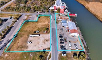323 Water St, Apalachicola, FL 32320