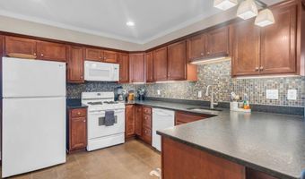 500 Deal Lake Dr 2B, Asbury Park, NJ 07712