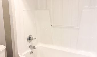 765 Max Deen Dr, Baxley, GA 31513
