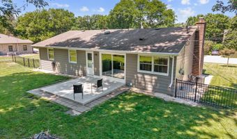 517 S Hubbard St, Algonquin, IL 60102