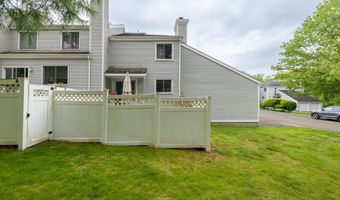 201 Greens Farm Rd 201, Branford, CT 06405