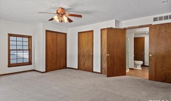 1541 Literberry Triopia Rd, Arenzville, IL 62611