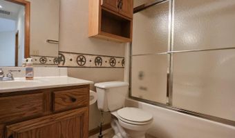 16427 Farm Road 2007, Aurora, MO 65605