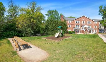 4409 ROMLON St #204, Beltsville, MD 20705