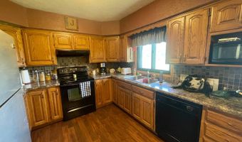 632 N Oak St, Ainsworth, NE 69210