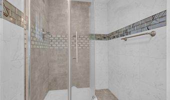 11 Midship Dr, Barnegat, NJ 08005