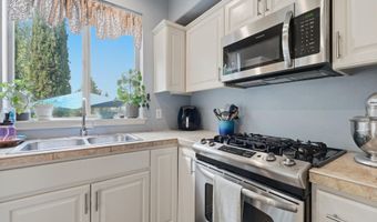 15107 SW CANYON WREN Way, Beaverton, OR 97007