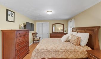 58 Arthur Ave, North Providence, RI 02904