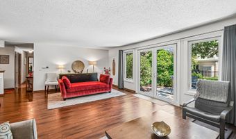 815 S Salem Ave, Arlington Heights, IL 60005
