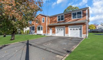 575 Clinton Ave, Belford, NJ 07718