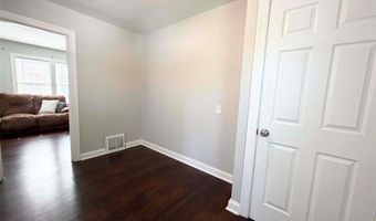 2128 Norside Dr, Alton, IL 62002