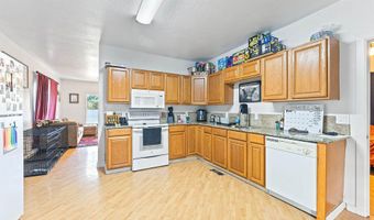 202 Oak St, Anderson, MO 64831