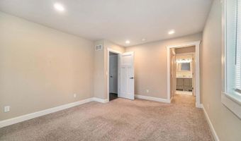 1 Maple Village Ct, Ann Arbor, MI 48103