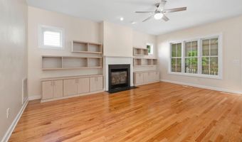 1212 Applethorn Dr, Apex, NC 27502
