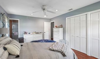 210 Deerfield Ln, Aberdeen, NJ 07747