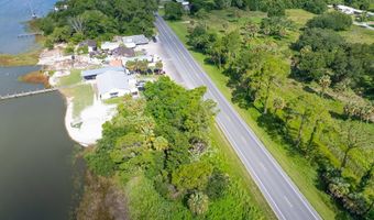 590 Hwy 98, Apalachicola, FL 32320