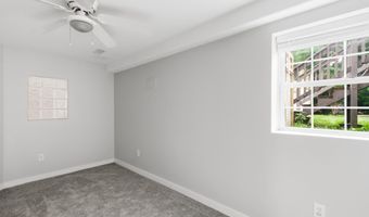 24674 PEACH ORCHARD Ln, Aldie, VA 20105