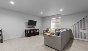 W5553 HOELZEL Way, Appleton, WI 54915