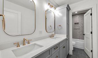 1238 London Woods Way 37, Apison, TN 37302