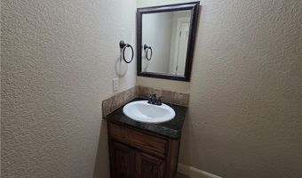 605 NW 17th Ct, Bentonville, AR 72712