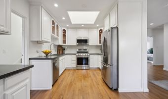 133 Mecartney Rd, Alameda, CA 94502