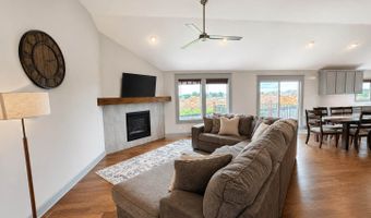 16030 Craig St, Basehor, KS 66007