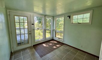 8384 N Broadway, Apple River, IL 61001