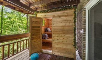 3427 E Dobson Pl, Ann Arbor, MI 48105