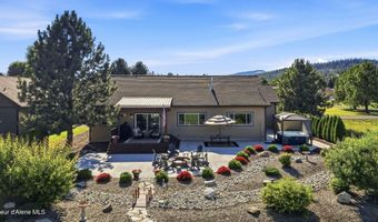150 Links Dr, Blanchard, ID 83804