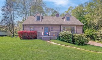6 Brookdale Ln, Brookfield, CT 06804