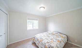 470 Tiebreaker Dr, Ammon, ID 83406