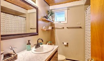 121 Jenckes Hill Rd, Lincoln, RI 02865