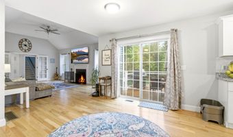 84 Juniper Cir, Auburn, NH 03032