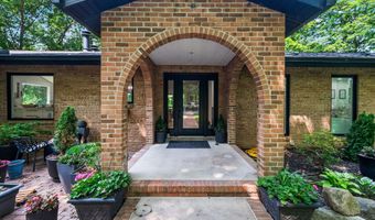 4720 Nirvana Dr, Adrian, MI 49221
