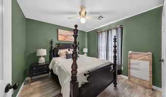 910 NW A St 2, Bentonville, AR 72712