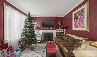 12 2nd St, Adams, MA 01220