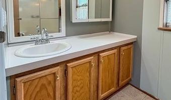 416 Raisin River Dr, Adrian, MI 49221