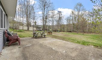 101 Williams Rd, Ashburnham, MA 01430