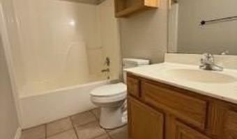 1210 SW Apache Dr, Bentonville, AR 72712