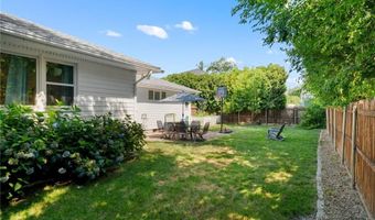 30 Oak Grove Blvd, North Providence, RI 02911