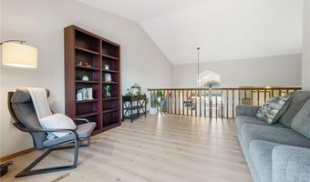 7135 Upper 157th St W, Apple Valley, MN 55124