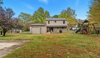 75 Staghead Dr, Burrillville, RI 02859