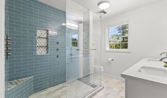 15- Rr Algerine St, Berkley, MA 02779