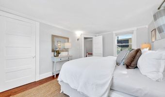 31 Ashton St, Beverly, MA 01915