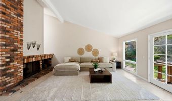 425 Loma Larga, Solana Beach, CA 92075
