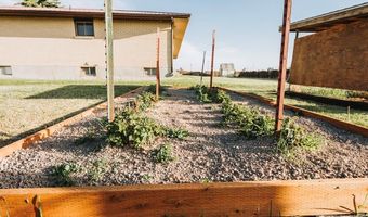 202 Cottonwood Ln, Blackfoot, ID 83211