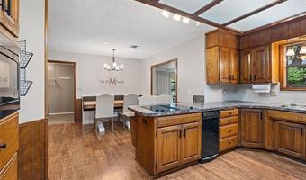 1325 Bynum Rd, Bartlesville, OK 74006