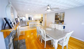 14 Willow Dr, Cranston, RI 02920