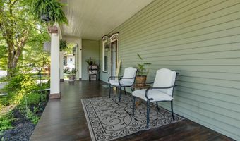 702 S Van Buren St, Auburn, IN 46706